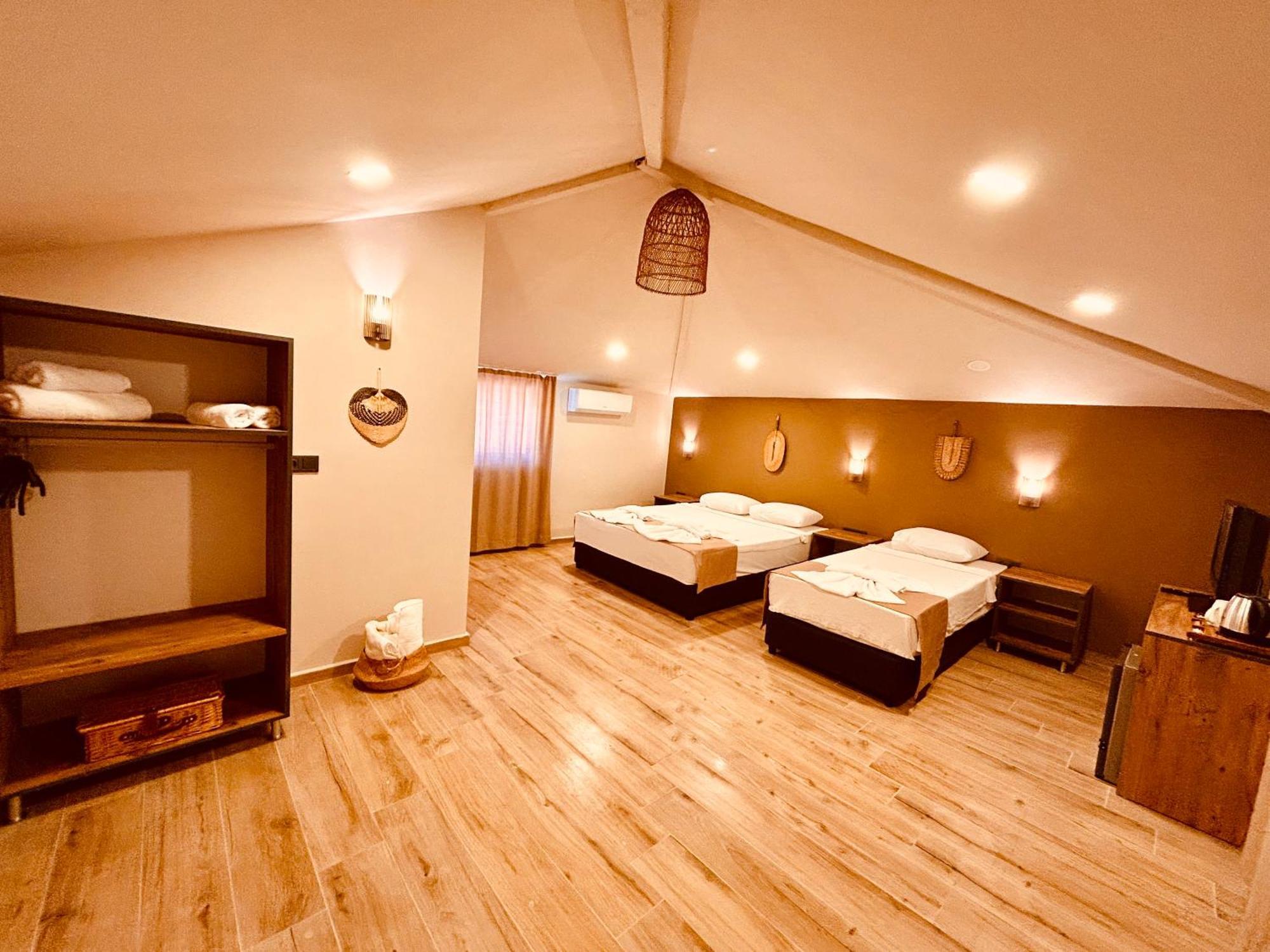 Standard Triple Room,1674809183:JPEG