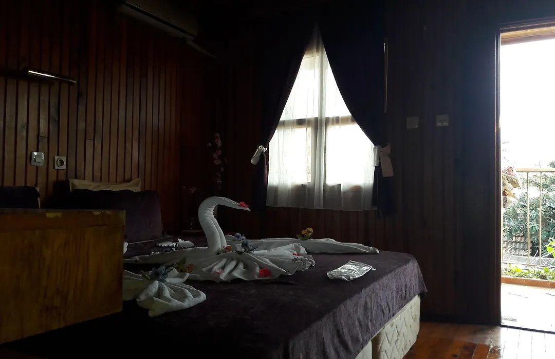 Antonios Motel-1